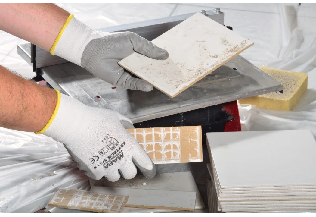 Manusi protectie antitaiere Mapa Krytech-579, culoarea alb, impregnata in poliuretan