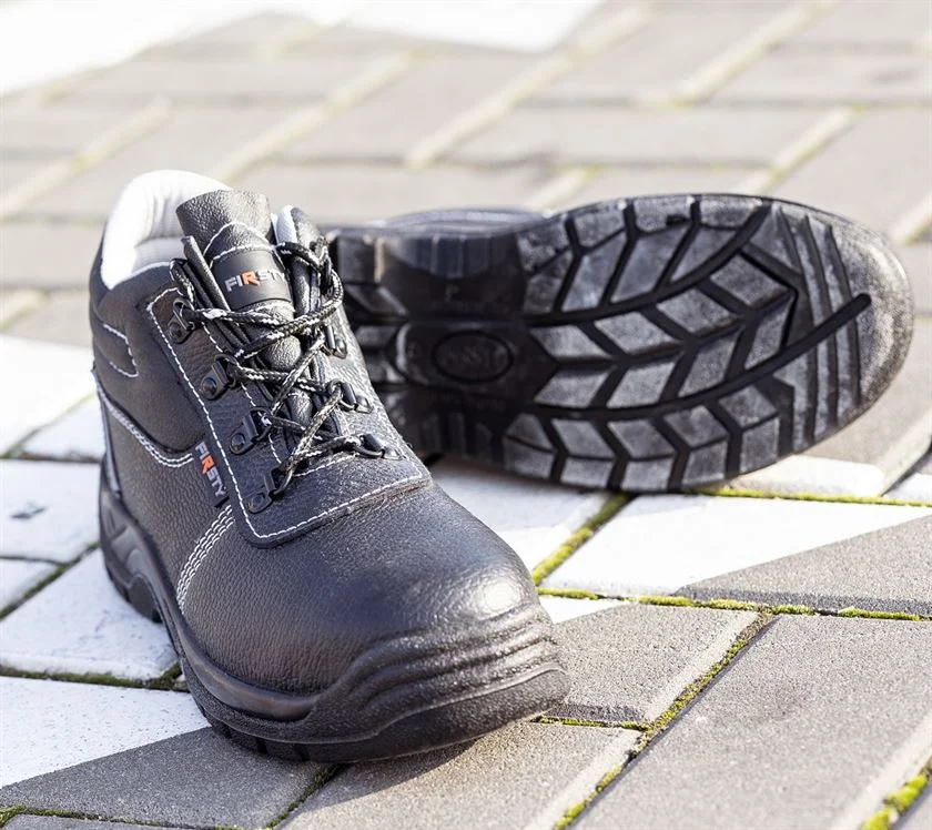 Bocanci protectie cu bombeu metalic si lamela, Ardon FIRSTY S1P, culoarea negru