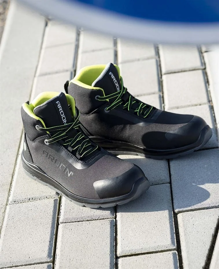 Bocanci de protectie Ardon SOFTEX S1P, cu bombeu metalic si lamela, culoarea negru