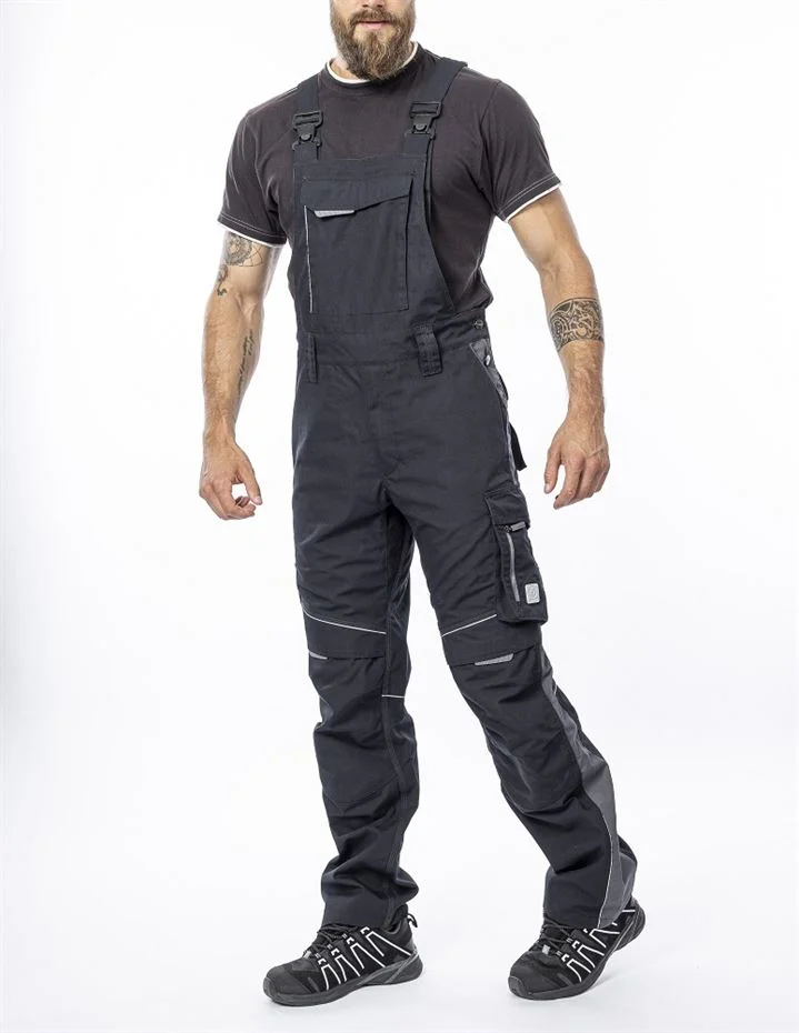 Set costum de lucru negru hidrofobizat cu pantaloni cu pieptar, Ardon URBAN+