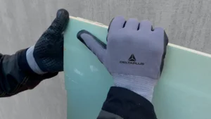 Mănuși protecție mecanică cu flexibilitate bună, culoarea gri, pentru medii uleioase